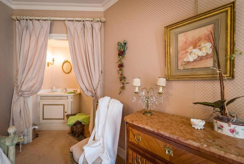 D'hôtes Manoir De Montecler 3*